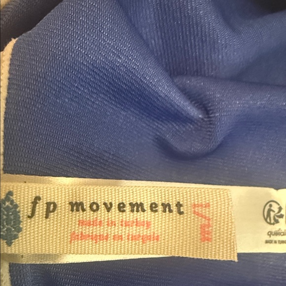 Free People FP Movement Athletic Tank Top Blue White M/L Pullover Workout Crop - Picture 4 of 4